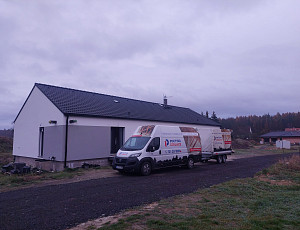 Zateplení stropu novostavby dřevostavby pomocí foukané izolace